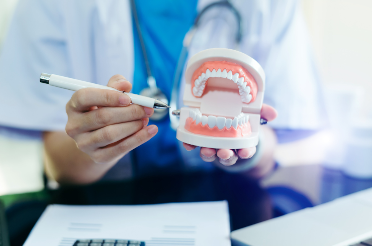about us Haripriya Multispeciality Dental Clinic, Dr. Uma Sundari Popuri